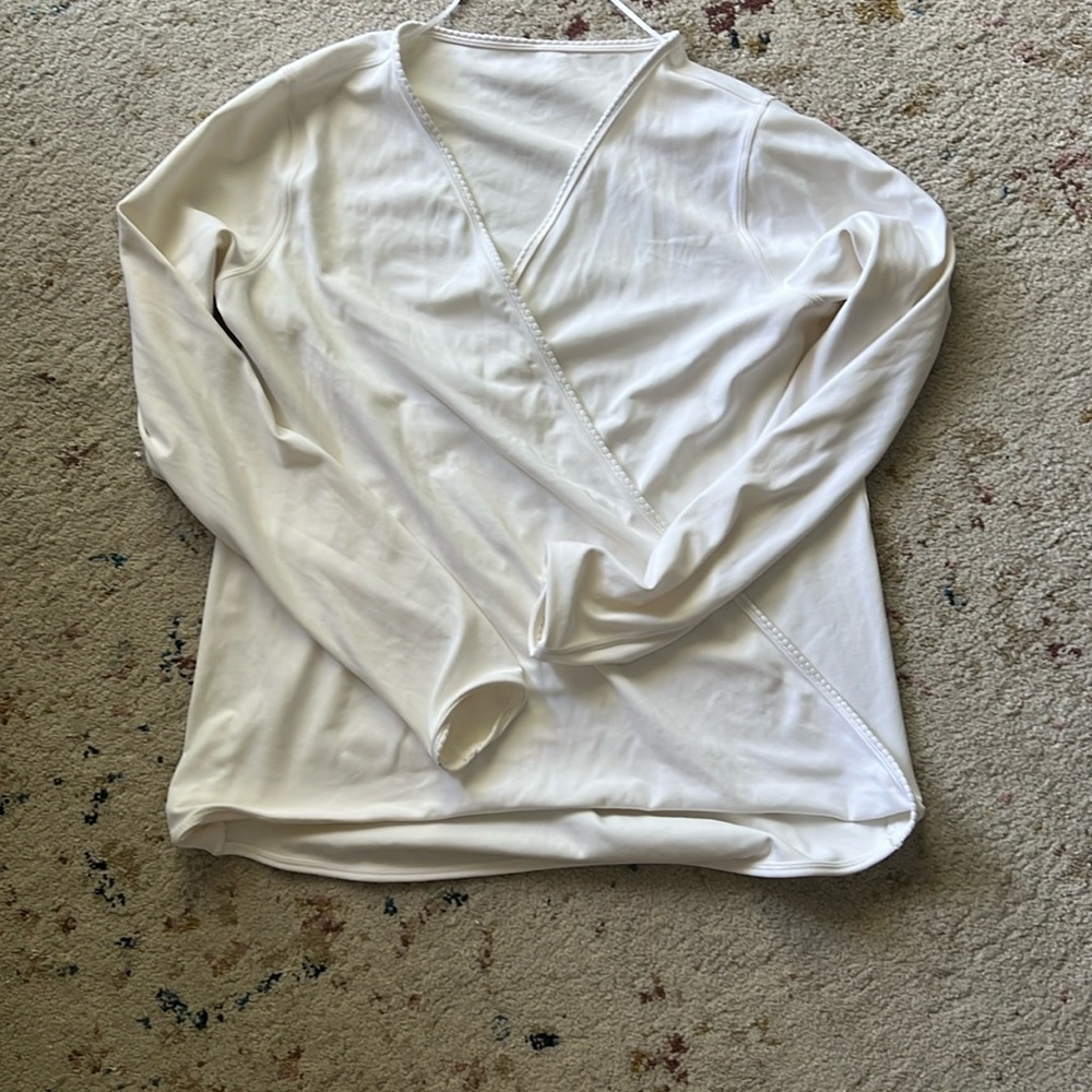 Lululemon Full freedom long sleeve wrap top